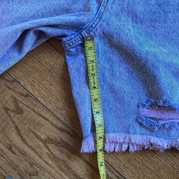Acid Wash High Rise Distressed Bermuda Shorts Size 2 New With Tags - Picture 14 of 15